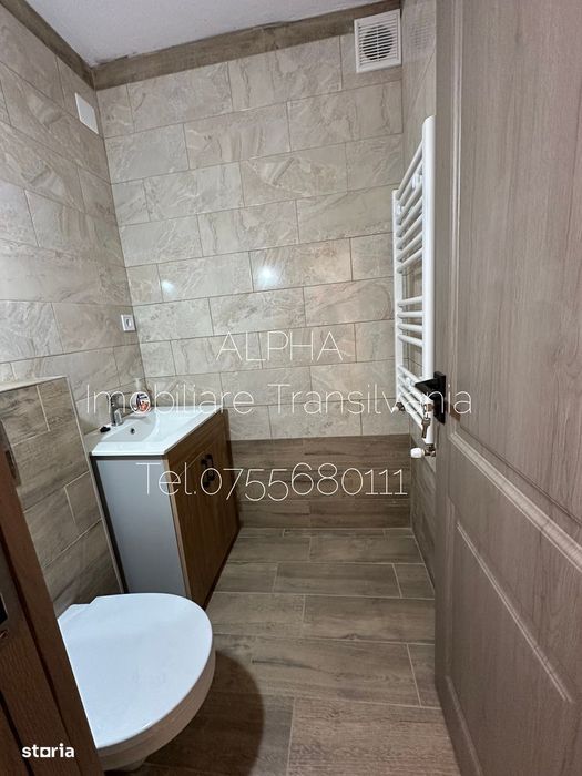 Apartament 3 camere,2 bai, 80 mp +garaj și beci, zona Scala