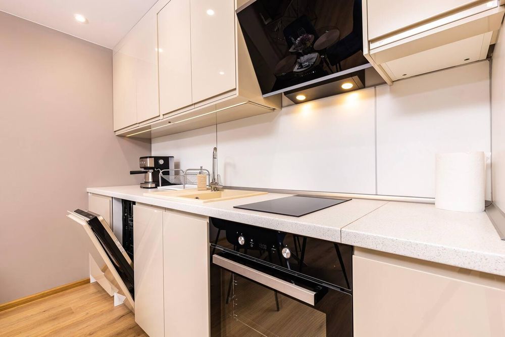 Дава се под наем Двустаен апартамент в Пловдив, Каменица 1 - 85 кв.м за 525 € - Снимка #2