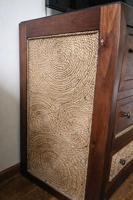 4 модела скринове от масивно дърво и ратан – внос от Индонезия