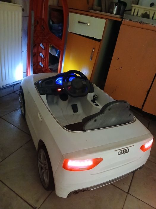 SUPER OFERTA Masinuta electrica copii Audi GT fara telecomanda