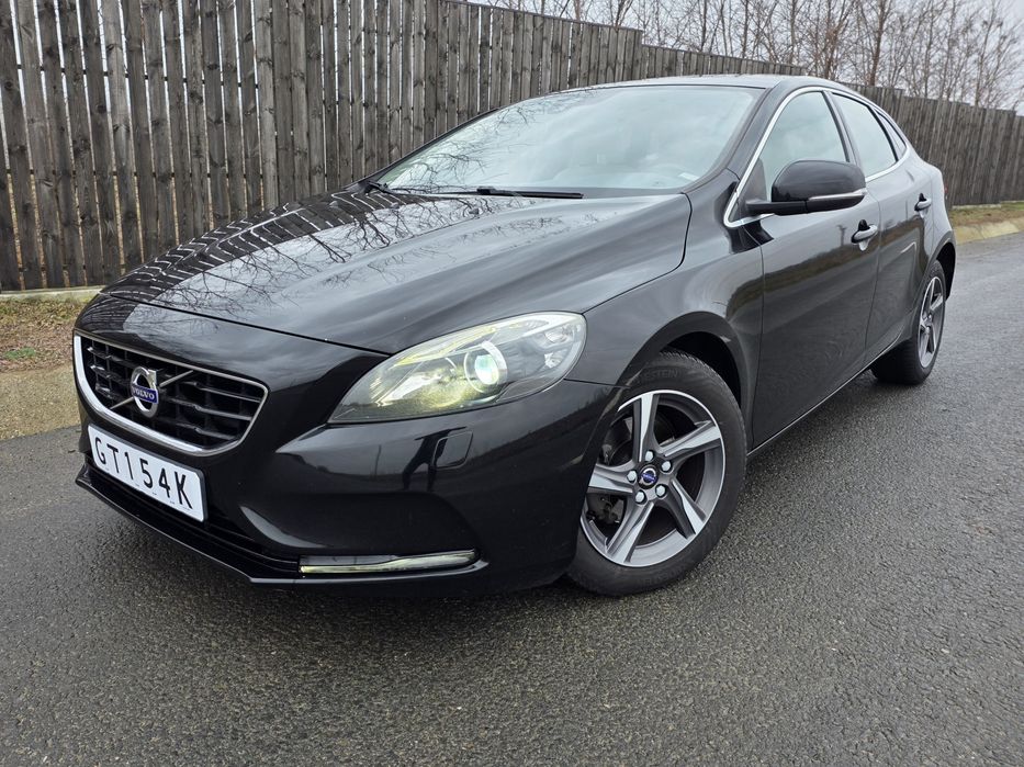 Volvo V40 - Full Options - Stare Foarte Bună