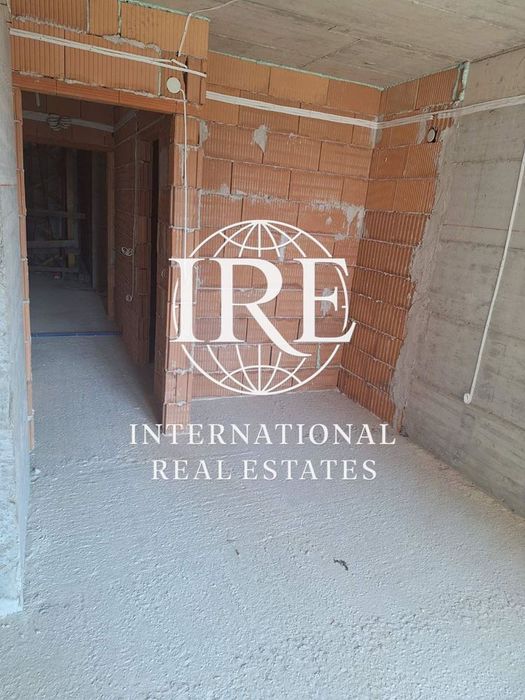 Продава се Тристаен апартамент в Варна, Погреби - 85 кв.м за 972 €/кв.м - Снимка #2