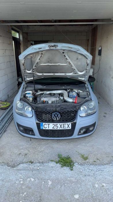 Volkswagen golf 5