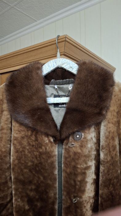 Шуба женская мутоновая