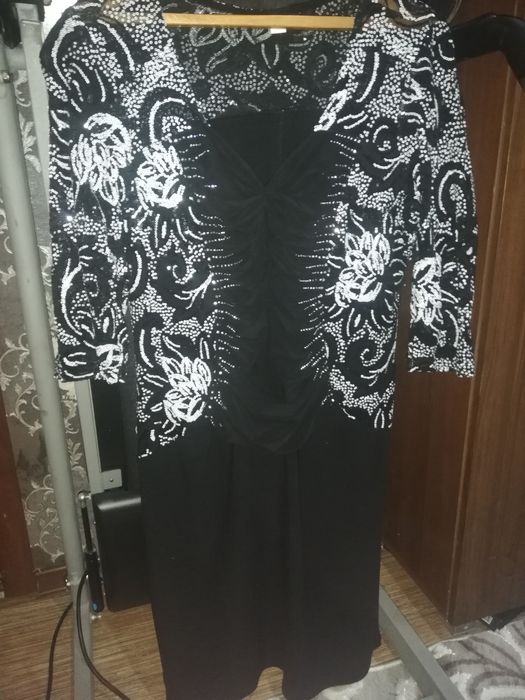 Платья новогодние 5000