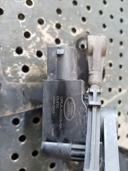 Senzor nivel cantar faruri xenon dreapta spate land rover range rover sport l494 cpla3d026ba