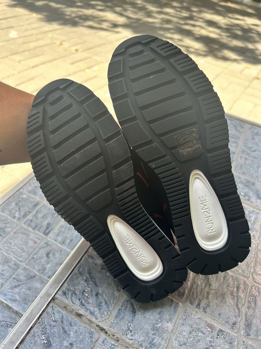 Adidasi Run2Me noi