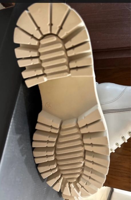 Ghete noi piele Anna Cori marimea 39