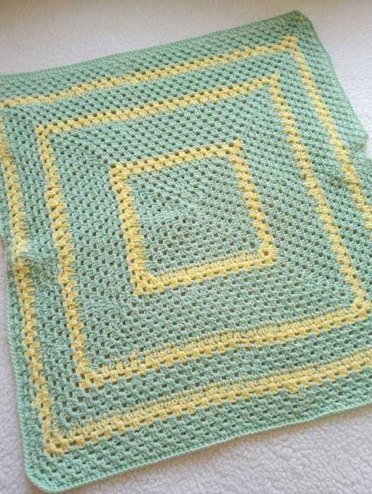 Подарявам детско ръноплетено одеяло