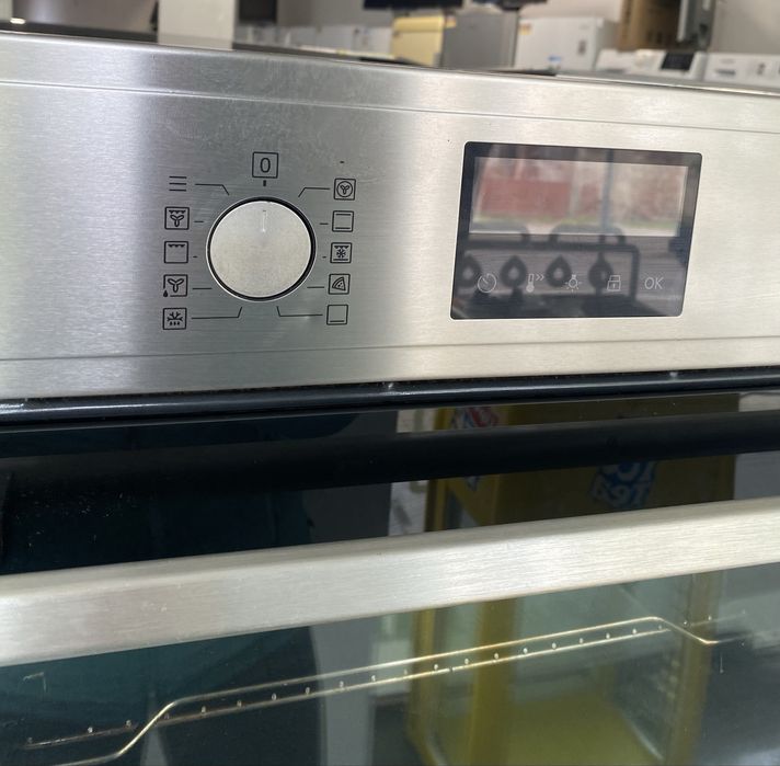 Фурна за вграждане Electrolux 65 l