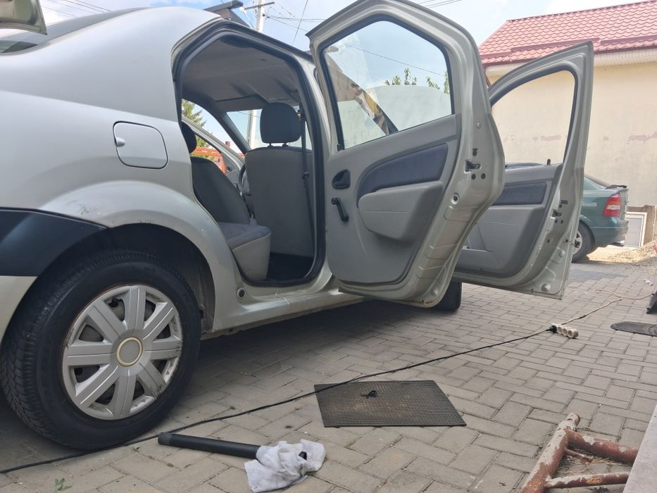 Se vinde dacia logan 14 mpi