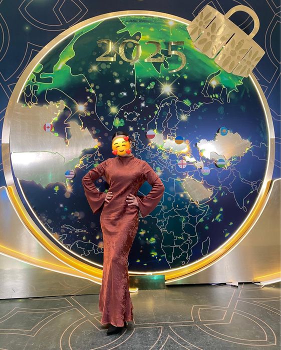 Продаю платье от Lichi