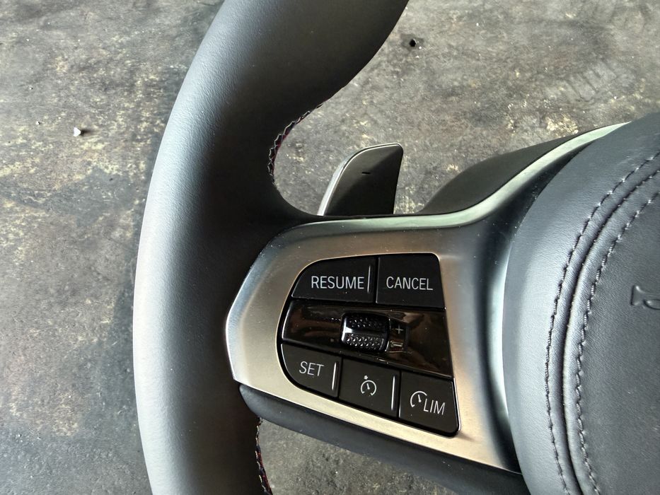 Volan M BMW G30/G20 cu padele nou