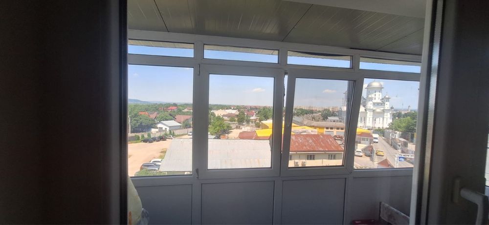 Vand apartament 2 camere