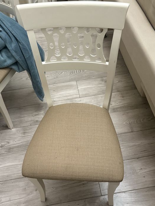 Стол и 8 стульев