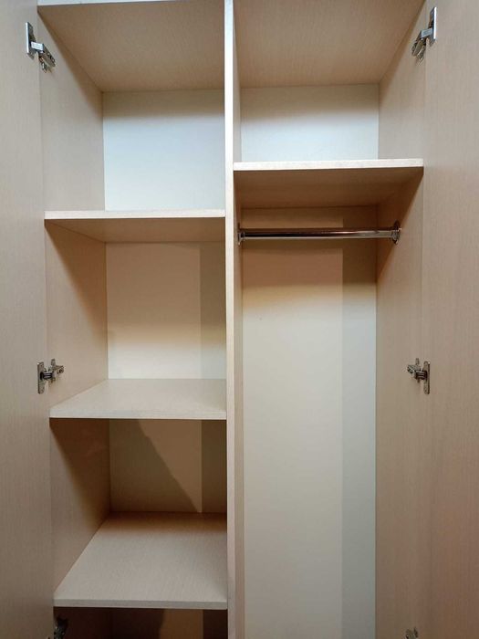 Шкаф  для  вещей