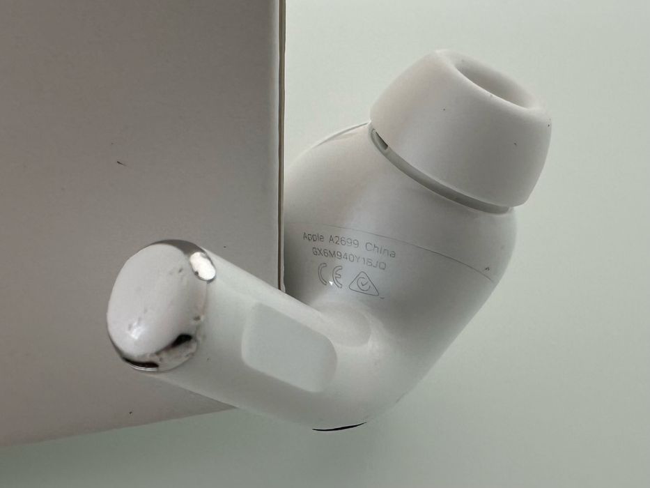 Airpods Pro 2 - casca stanga