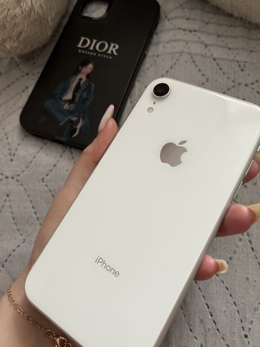 iPhone XR 128 гб