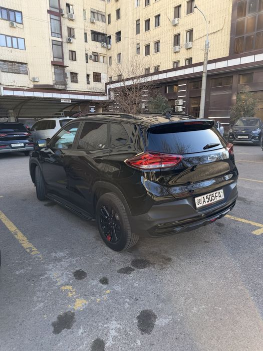 Tracker redline 2024 sotiladi full navarot 18300