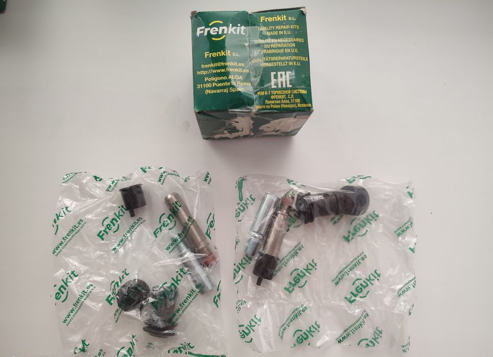 Продам тормозные колодки, шланги суппортов Мазда 626 (кронос)