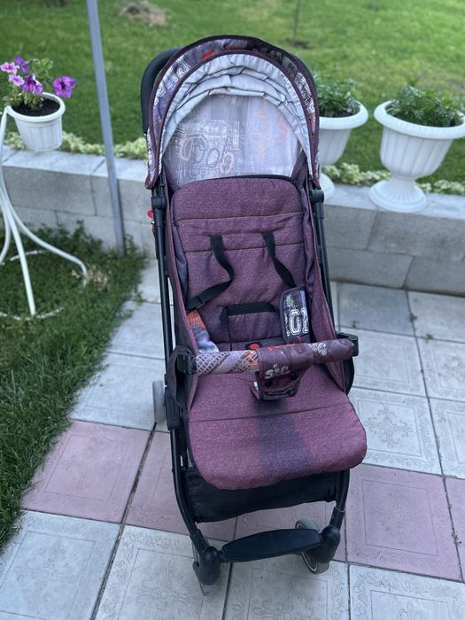 Продам прогулочную коляску