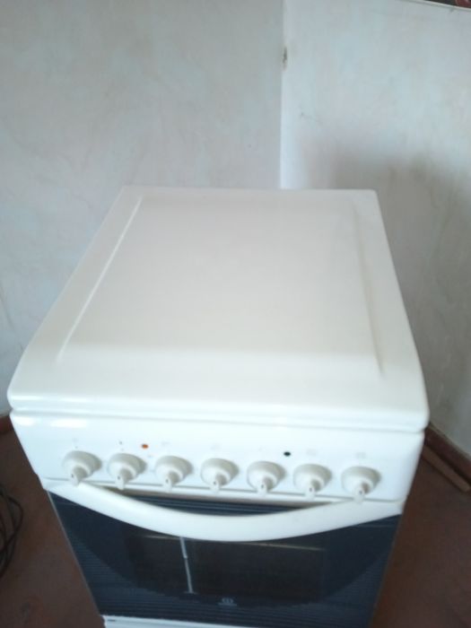 Продам электроплиту