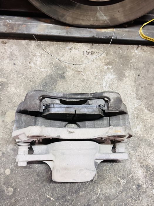 Тормозные диски суппортами