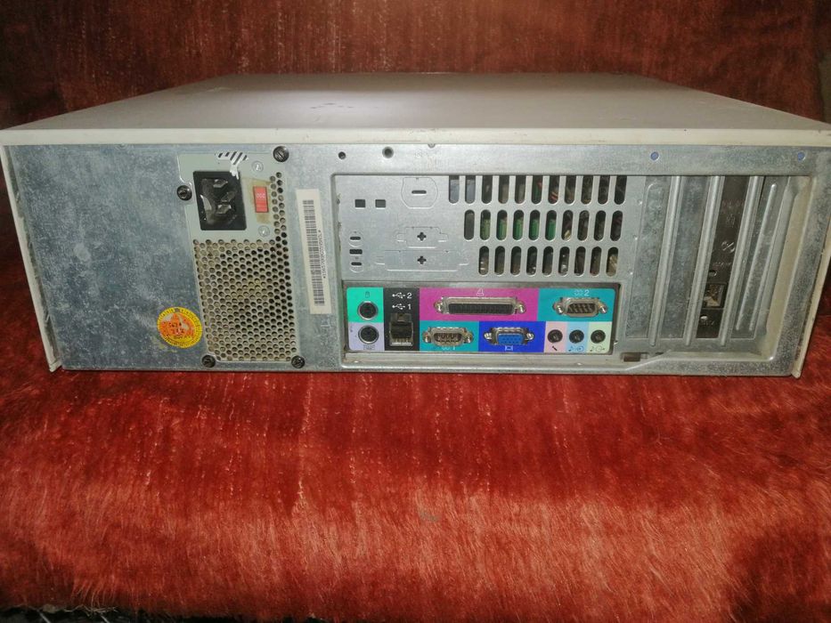 Компютър много стар