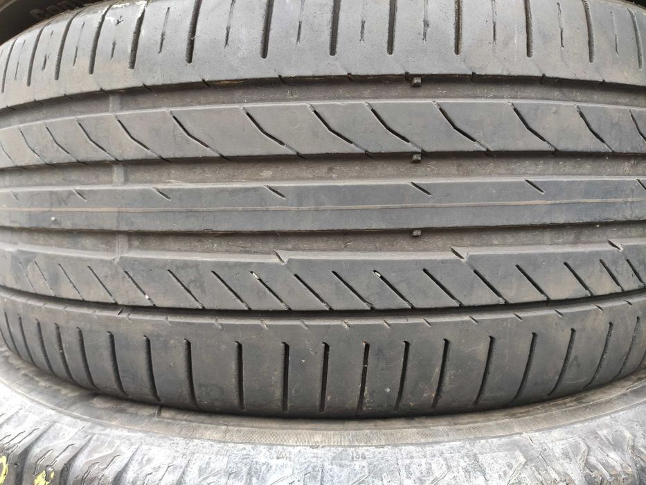 2бр Летни гуми 235 45 19 - Continental