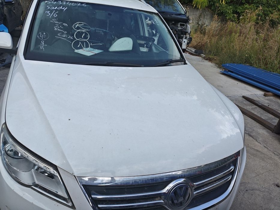 Преден капак за VW Tiguan