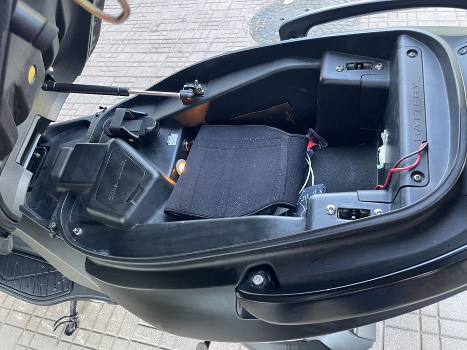 Vând Kymco Xciting 500i R