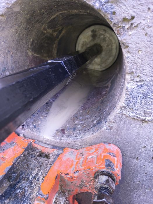 Execut carotări în beton armat rapid și fără vibrații.