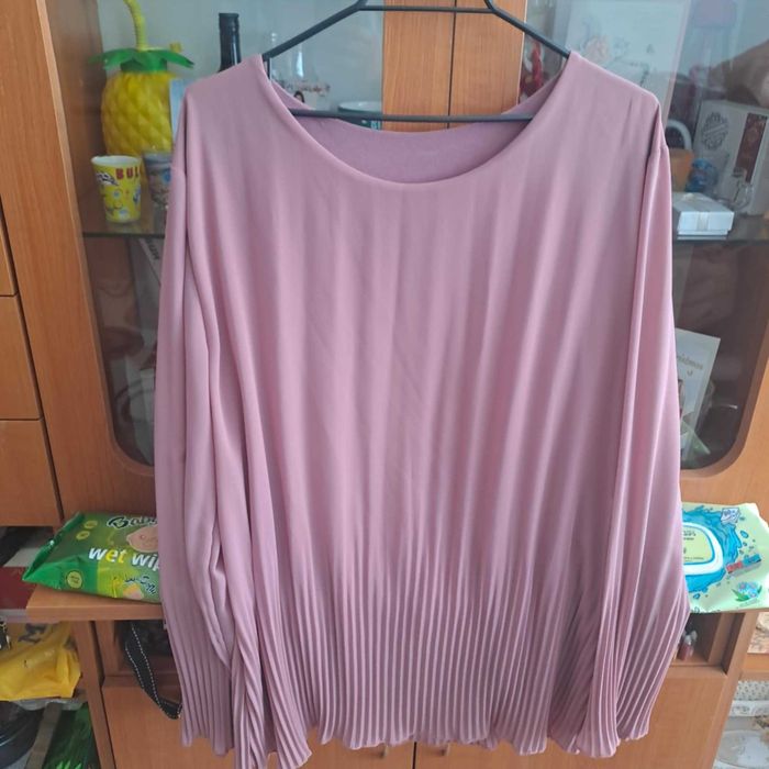 Дамска блуза в цвят пепел от рози