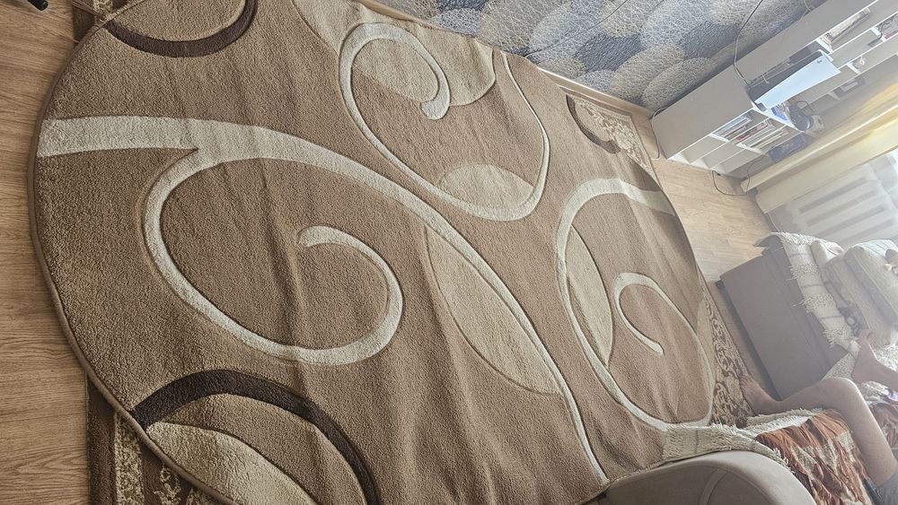 Продам ковёр б/у