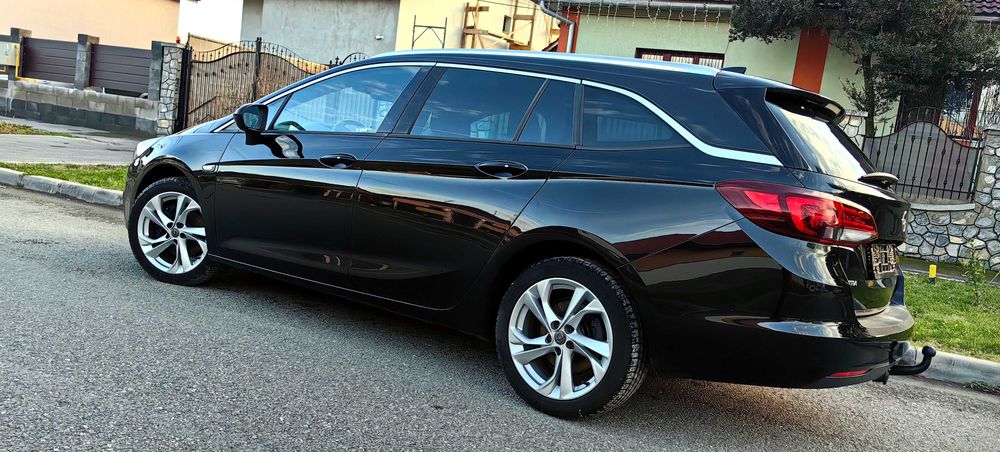 Astra K 2018, Keyless Entry/Go, ILux LED, Lane assist, Apple Carplay