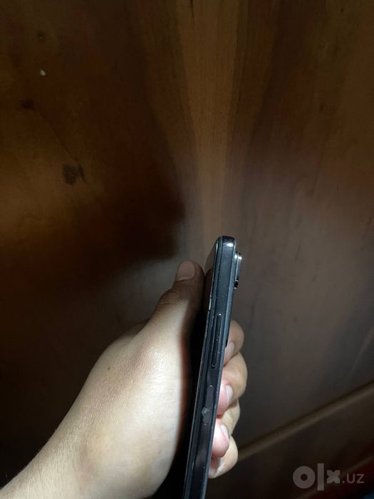 Redmi not 11 s sotiladi
Xotira 64 GB 
Aybi rasmda
Ekran aliwmagan gnat