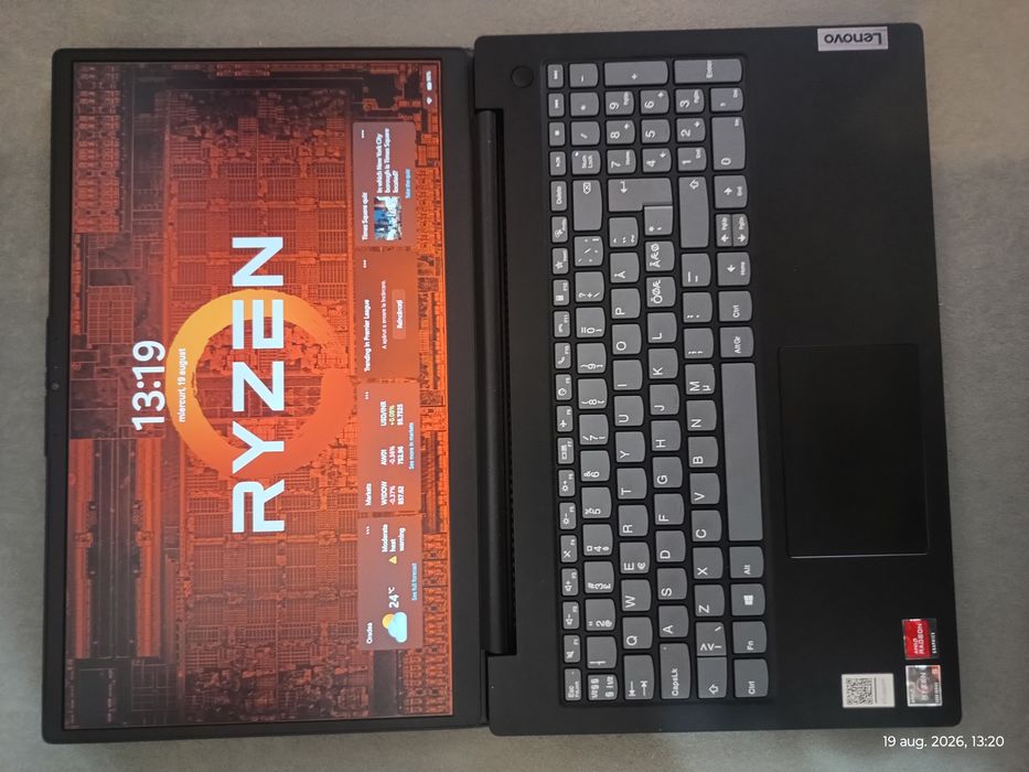 Lenovo V15 G2 ALC | 15.6" Full HD | Ryzen 5 5500U ( frecventa 4,0 Ghz ) | 16 GB RAM DDR4 | SSD NVMe X4  512 GB | AMD Radeon Graphics 2 GB | WiF 4/5/6