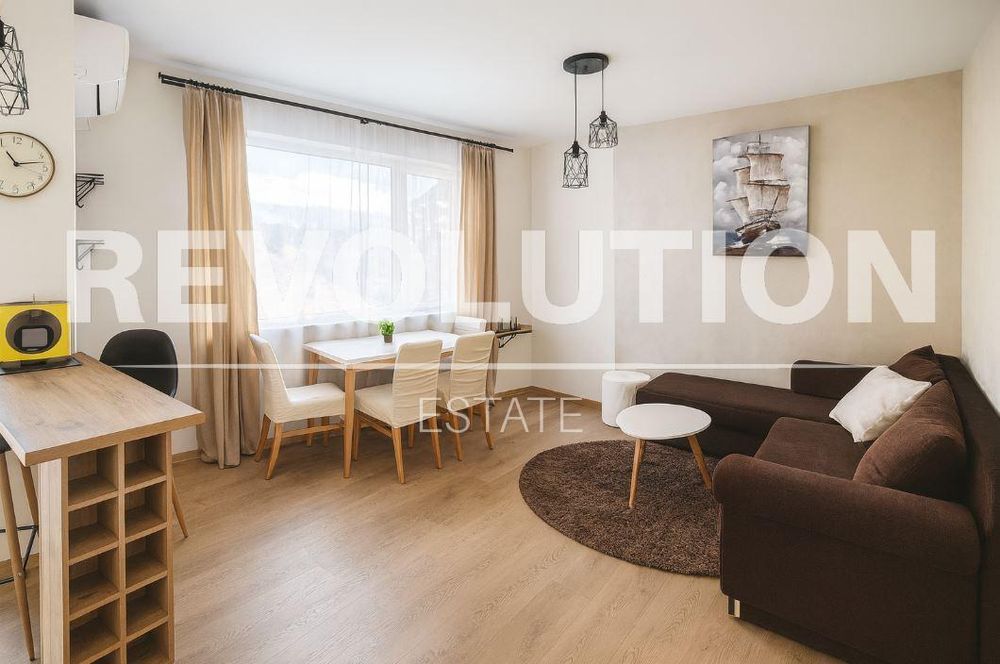 Дава се под наем Тристаен апартамент в Варна, Трошево - 90 кв.м за 700 € - Снимка #1