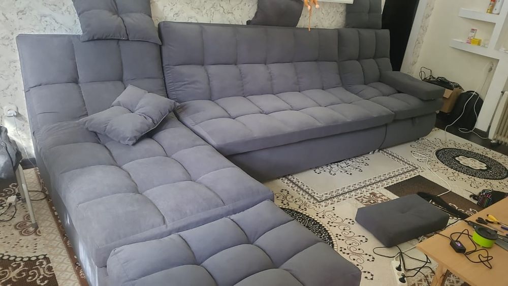 Продаю диван пума