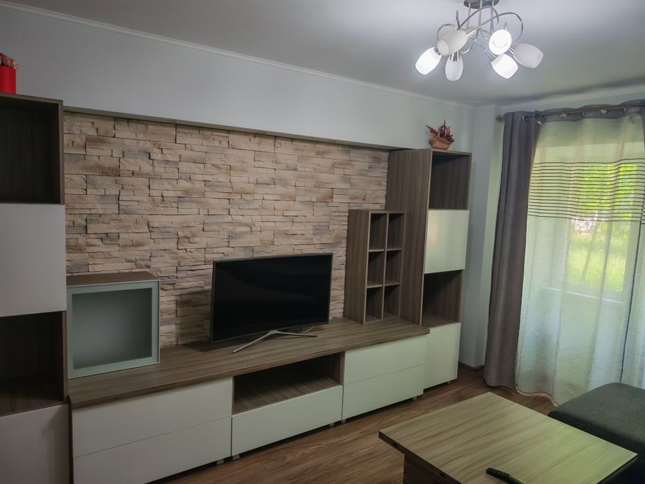 Inchiriere apartament 3 camere Nicolinaa-Piata Cug