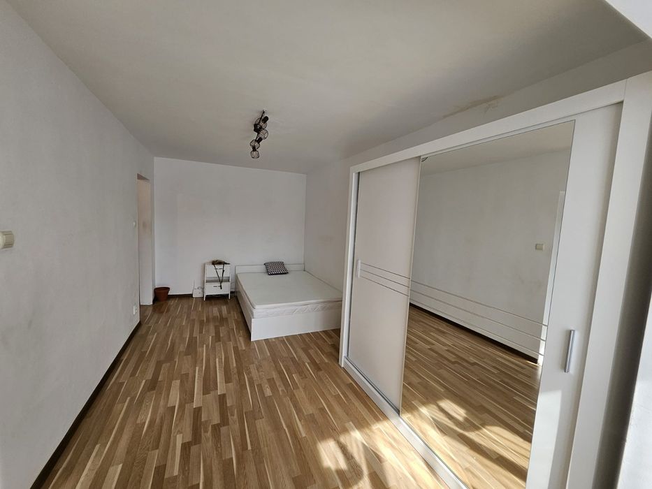 Inchiriez garsoniera zona Pasteur/ studio for rent near umf