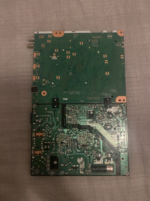 Placă bază (Main Board) + sursă Samsung Crystal UHD 55” CU6900 – ecran spart