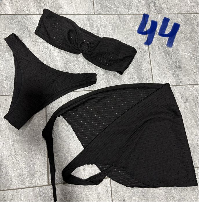 Продам купальники