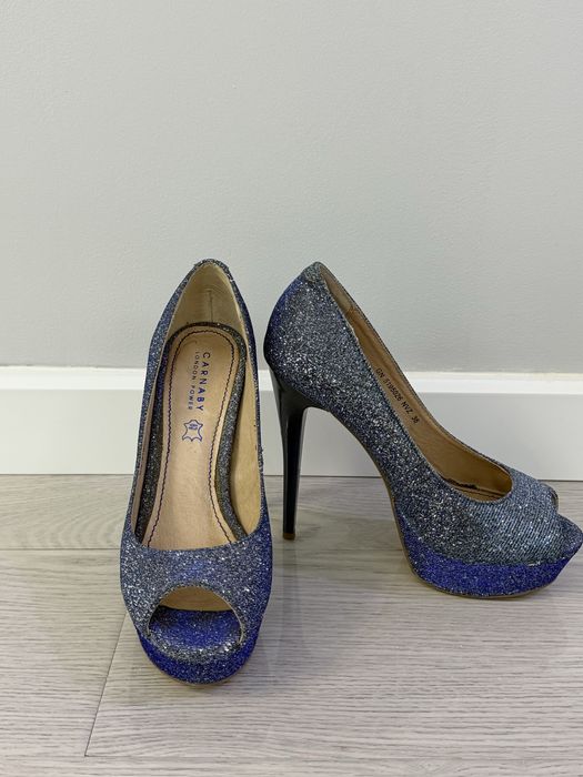 Туфли разные в идеальном состоянии