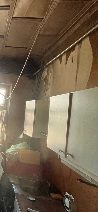 Отдам  даром  старую мебель. Срочно. Самовывоз