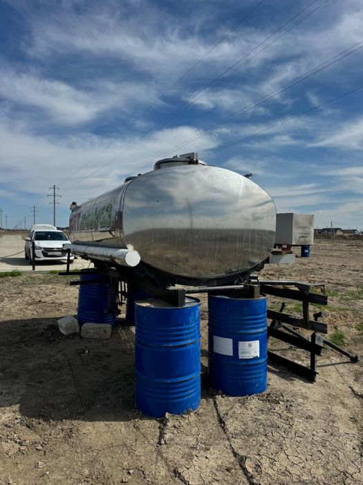 Бочка для молоковоз,пищевые автоцистерна