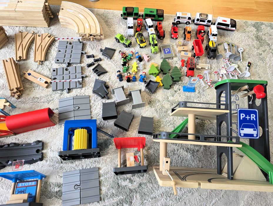 Set Trenuleț Lemn (IKEA & Lidl) + Parcare + Trenuri Electrice
