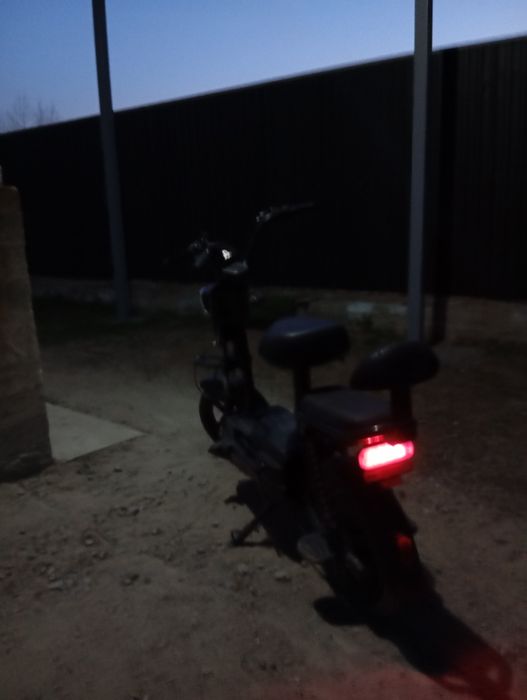 Продам на скутер