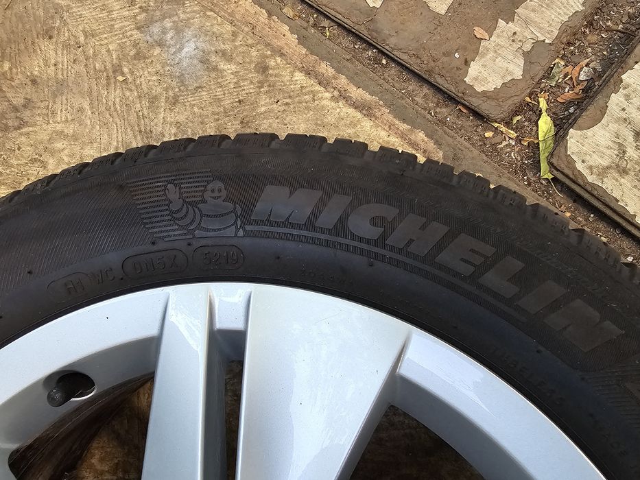 Jante aliaj 16" Skoda 3/4 Volkswagen cu anvelope iarna MS  205 55 16