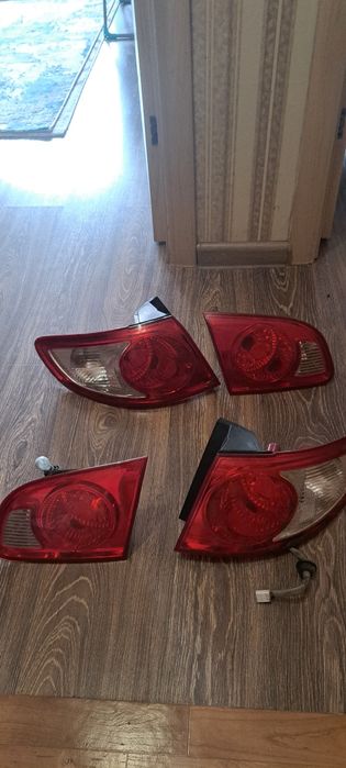 Продам задние фары